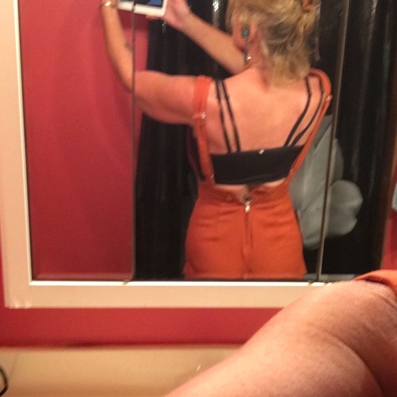 DOLLHOUSE OVERALLS RUST W24 NWT๐ธ - Picture 4 of 8